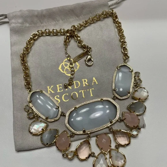 Vintage HTF Kendra Scott Livia bib necklace 💖 - Picture 2 of 4